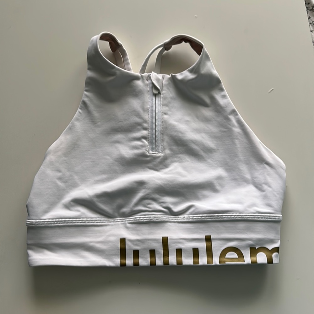 Lululemon sports bra size 8🤍